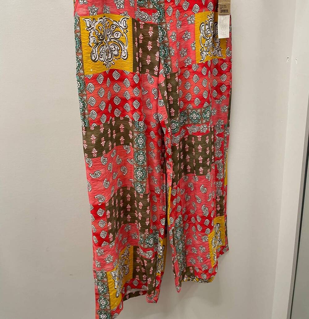 NEW ESCAPE BY HABITAT women's regatta vacay pant in paisley coral